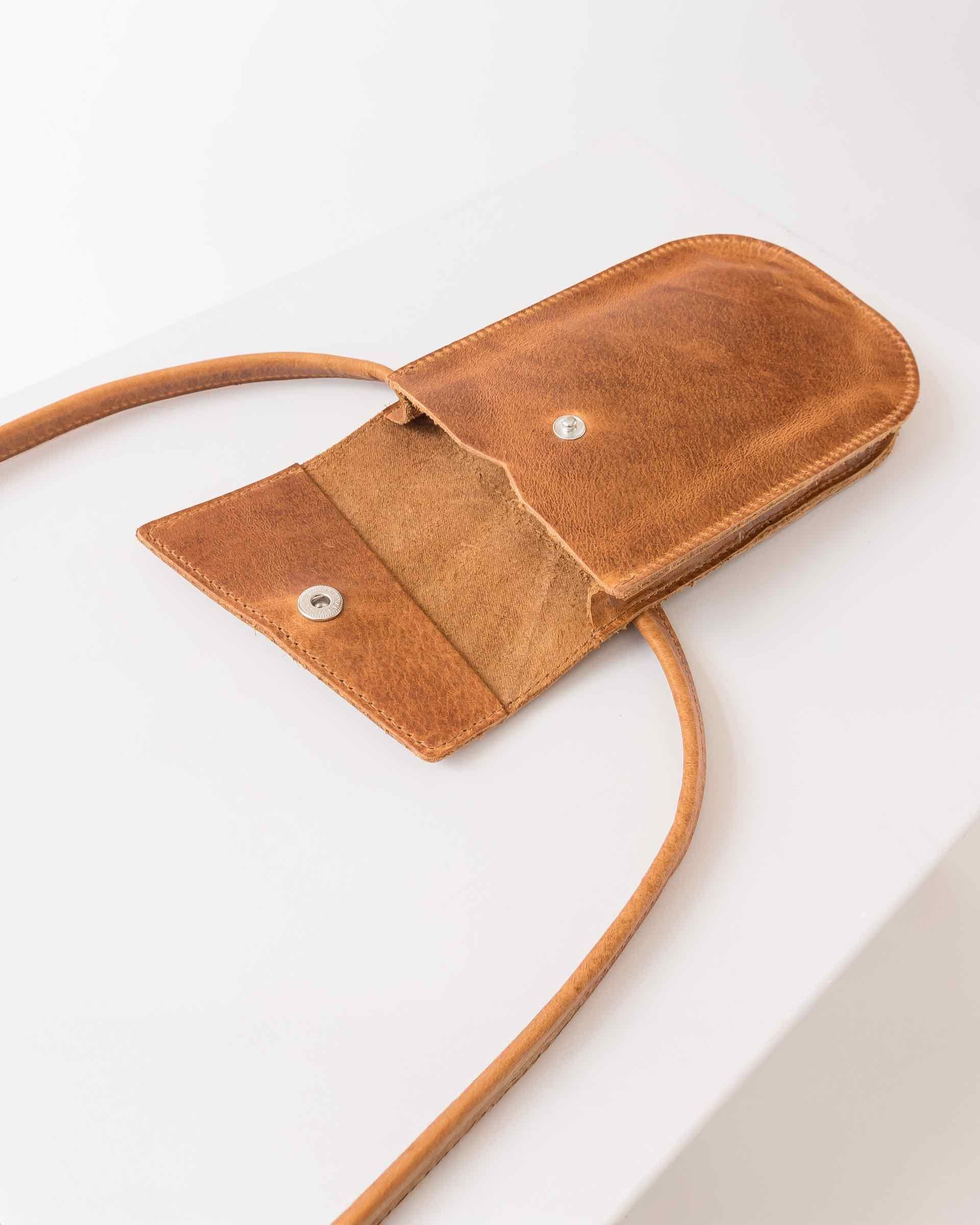 #farbe_cognac geölt