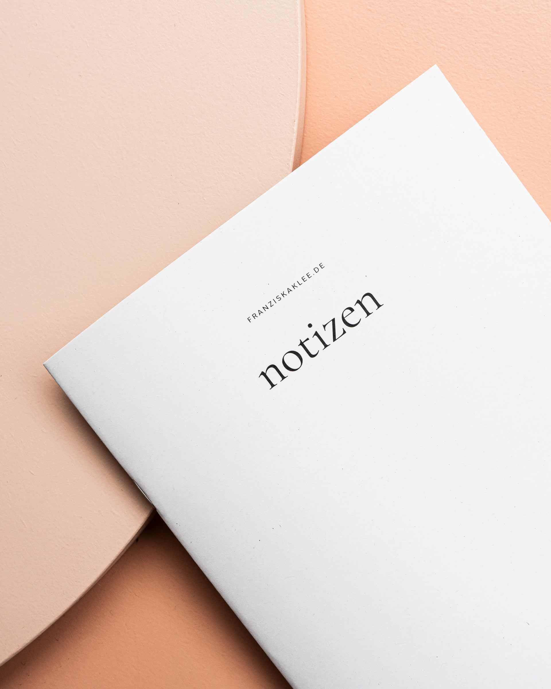 NOTIZHEFT A4 Dotted