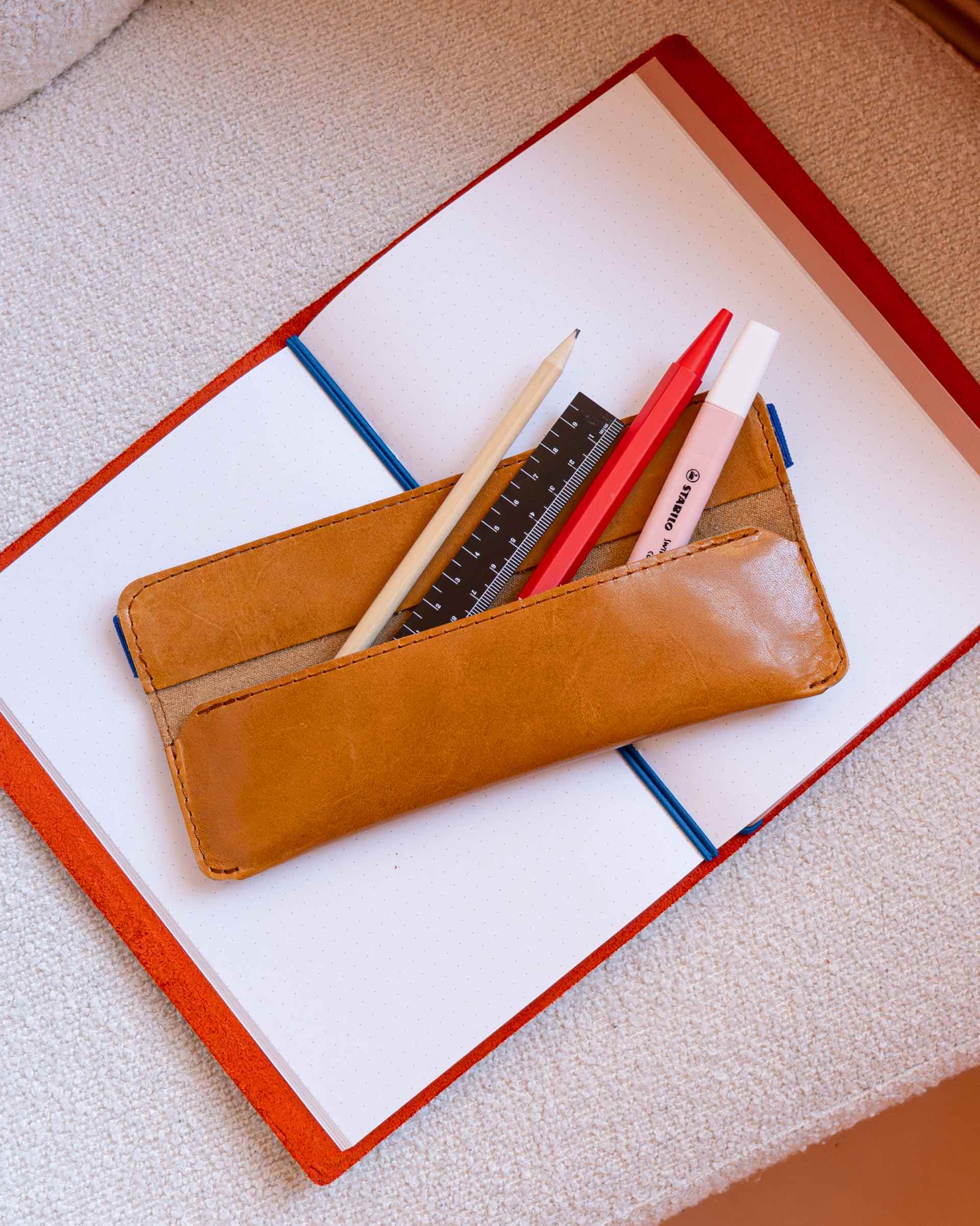 #farbe_cognac geölt