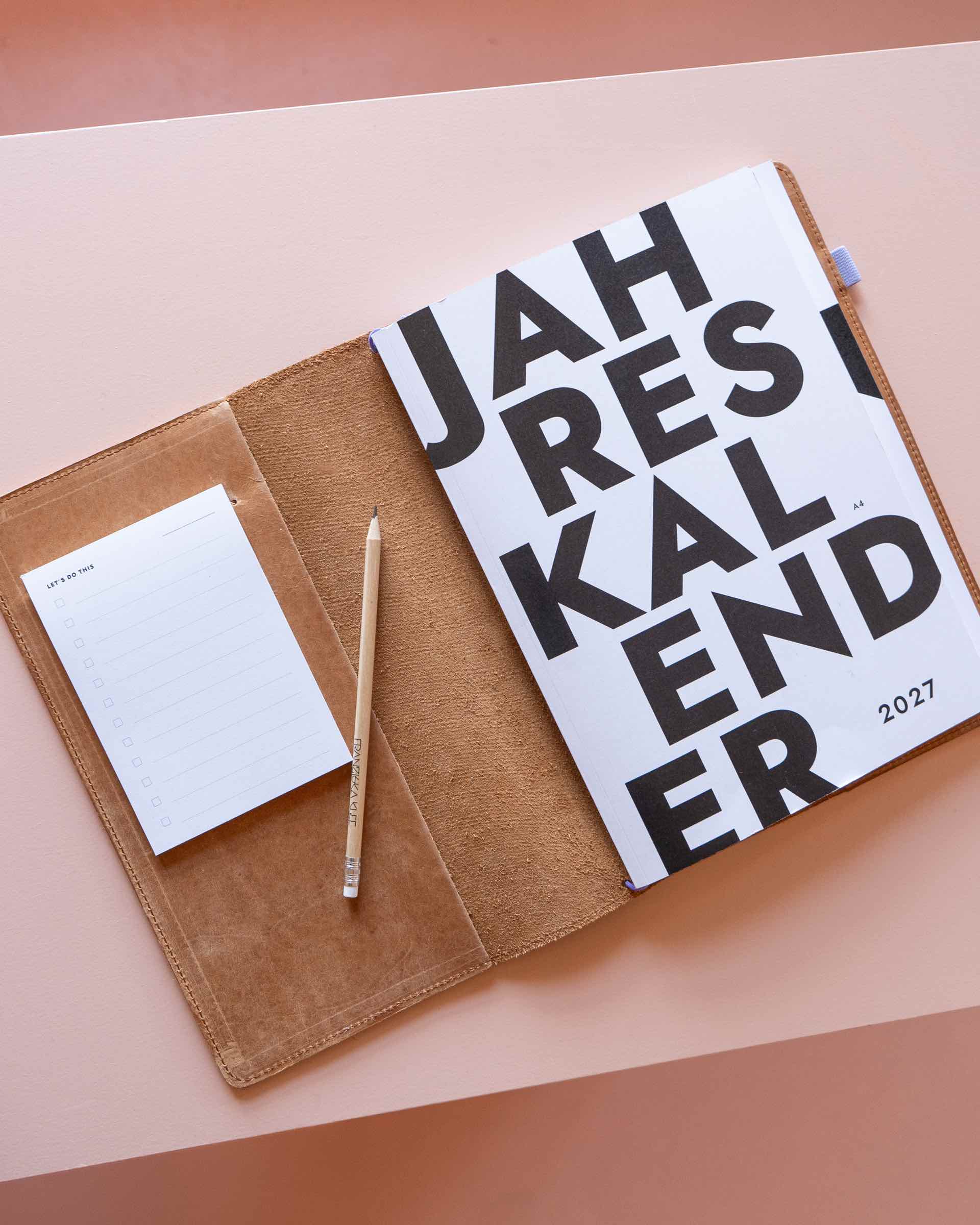 JAHRESKALENDER 2027 A4