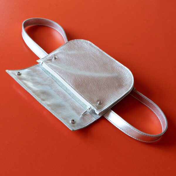 CROSSBODY BAG TEA / SILBER – Bild 7